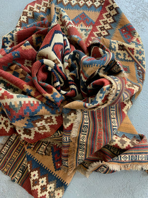 Antique Fars Qashgai kilim (272 x 149cm)