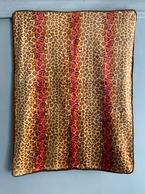 Feax  leopard skin lined cover (149 x 114cm)