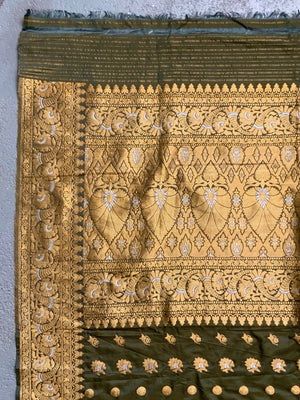 Indian green sari / saree with yellow gold brocade (500 x 115cm)