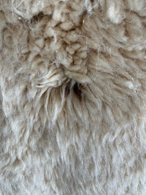 Turkish vintage Karapinar tulu rug in plain undyed wool (274 x 136cm)