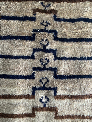 Turkish vintage tulu rug with stepped Seljuk design (143 x 119cm)
