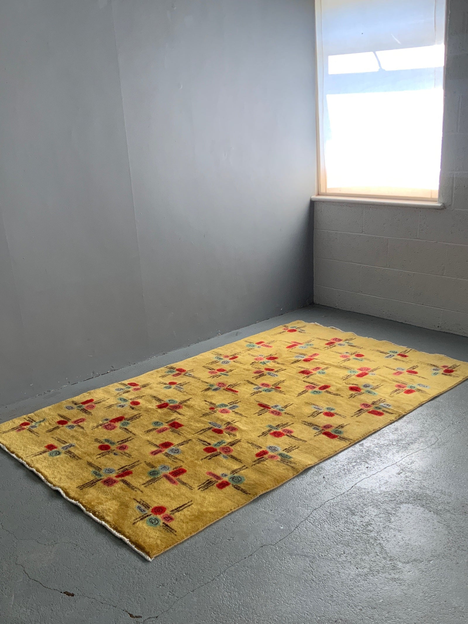 Turkish vintage Müren Isparta rug (240 x 148cm)