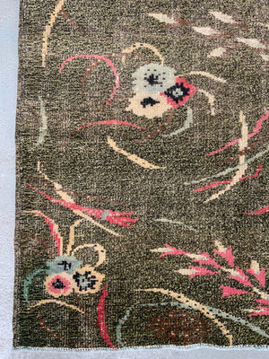 Turkish vintage Müren Isparta large rug (250 x 190cm)