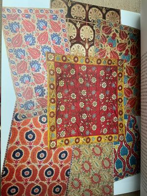 Scott, Philippa. : The Book of Silk.