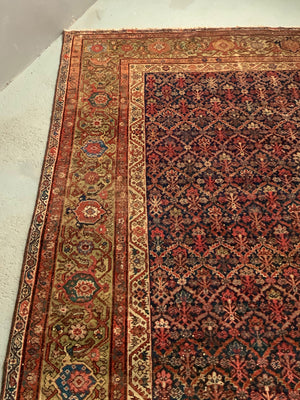 Antique Feraghan carpet (386 x 202cm)