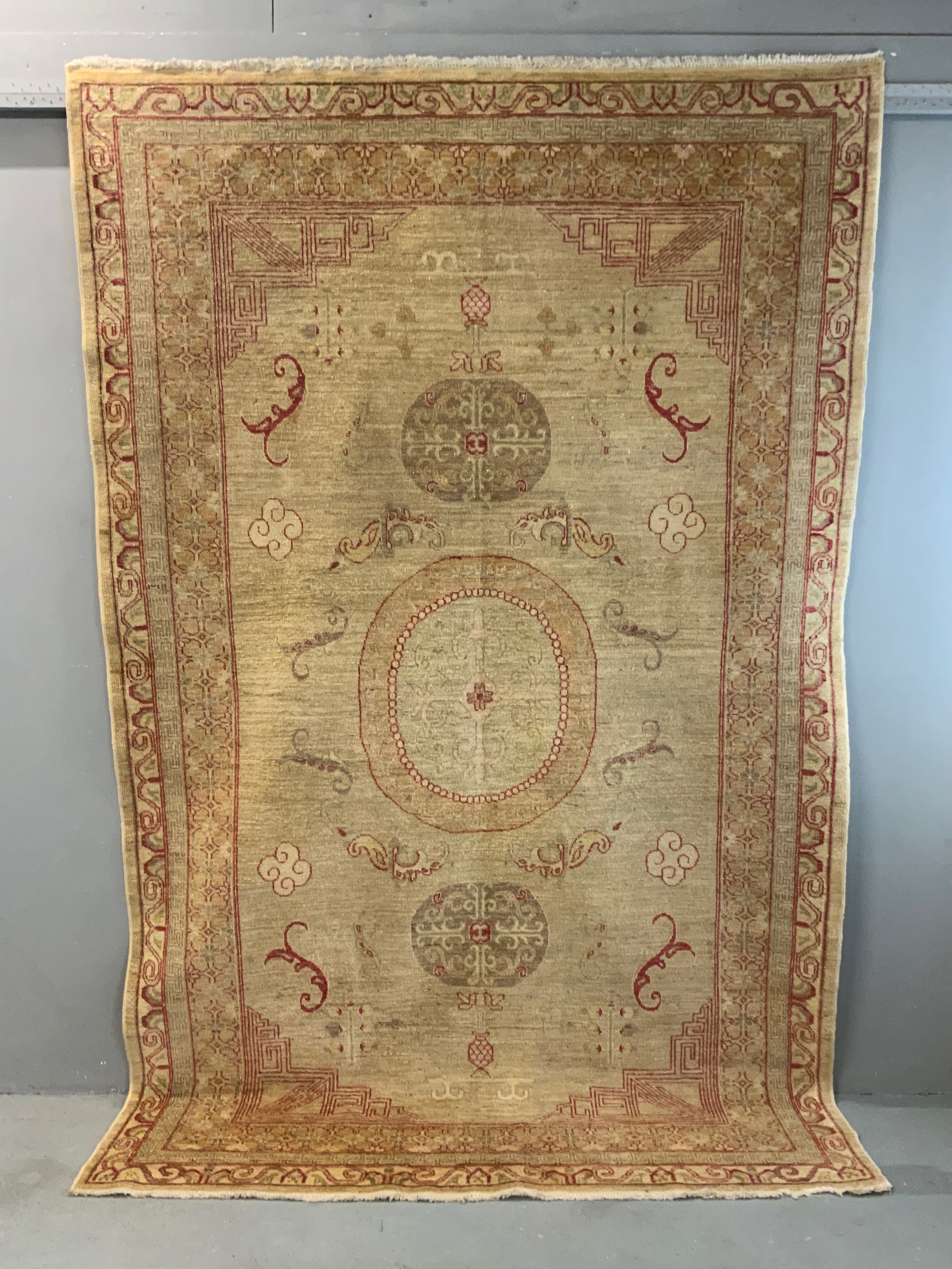 Chobi carpet with Khotan design (278 x 176cm)
