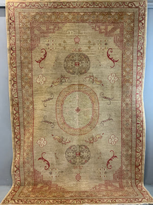 Chobi carpet with Khotan design (278 x 176cm)