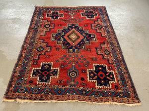 Afshar medallion rug (211 x 150cm)