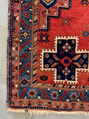 Afshar medallion rug (211 x 150cm)