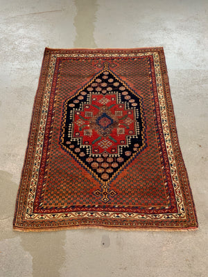 Afshar antique medallion design rug (179 x 131cm)