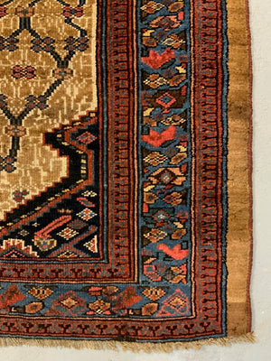 Hamadan vintage rug of camel ground (190 x 125cm)