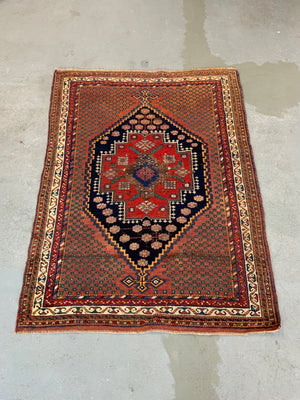 Afshar antique medallion design rug (179 x 131cm)