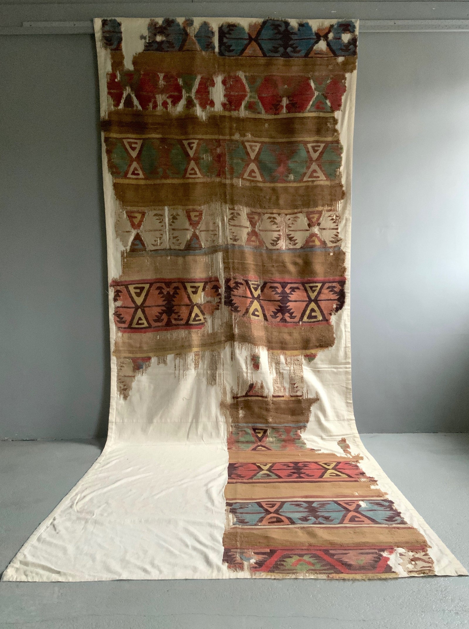 Turkish Anatolian Saçikara / Isparta kilim fragment (390 x 140cm)