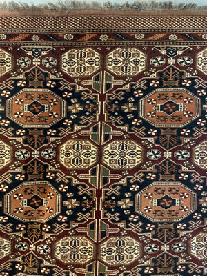Afghan / Pakistan modern small carpet (284 x 200cm)