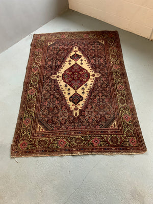 Feraghan antique rug (180 x 120cm)