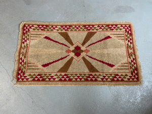British small readicut Art Deco rug (132 x 74cm)