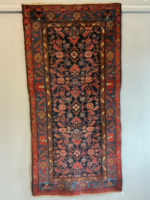Hamadan Kurdish village rug (206 x 100cm)