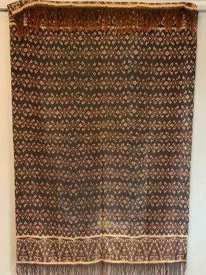 Indonesian Flores Island ikat (200 x 134cm)