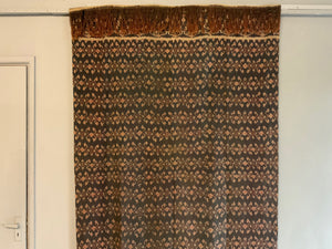 Indonesian Flores Island ikat (200 x 134cm)