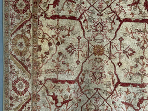 Zeigler design pale coloured modern rug (188 x 136cm)