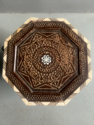 Ottoman Levantine table with bone inlay (50 x 35cm)