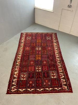 Bactiar modern carpet (328 x 174cm)