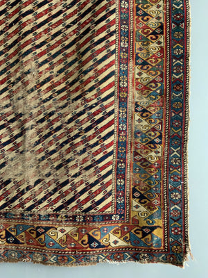 Caucasian Shirvan antique prayer rug (141 x 117cm)
