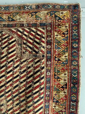 Caucasian Shirvan antique prayer rug (141 x 117cm)