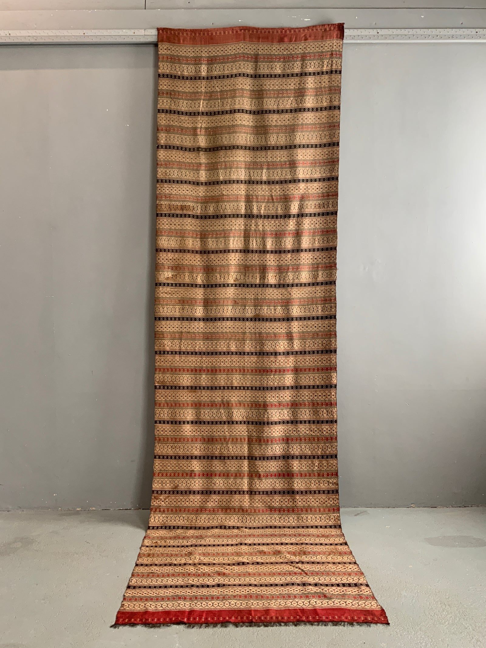 Franco Syrian 'silk-type' striped length of cloth (310 x 90cm)