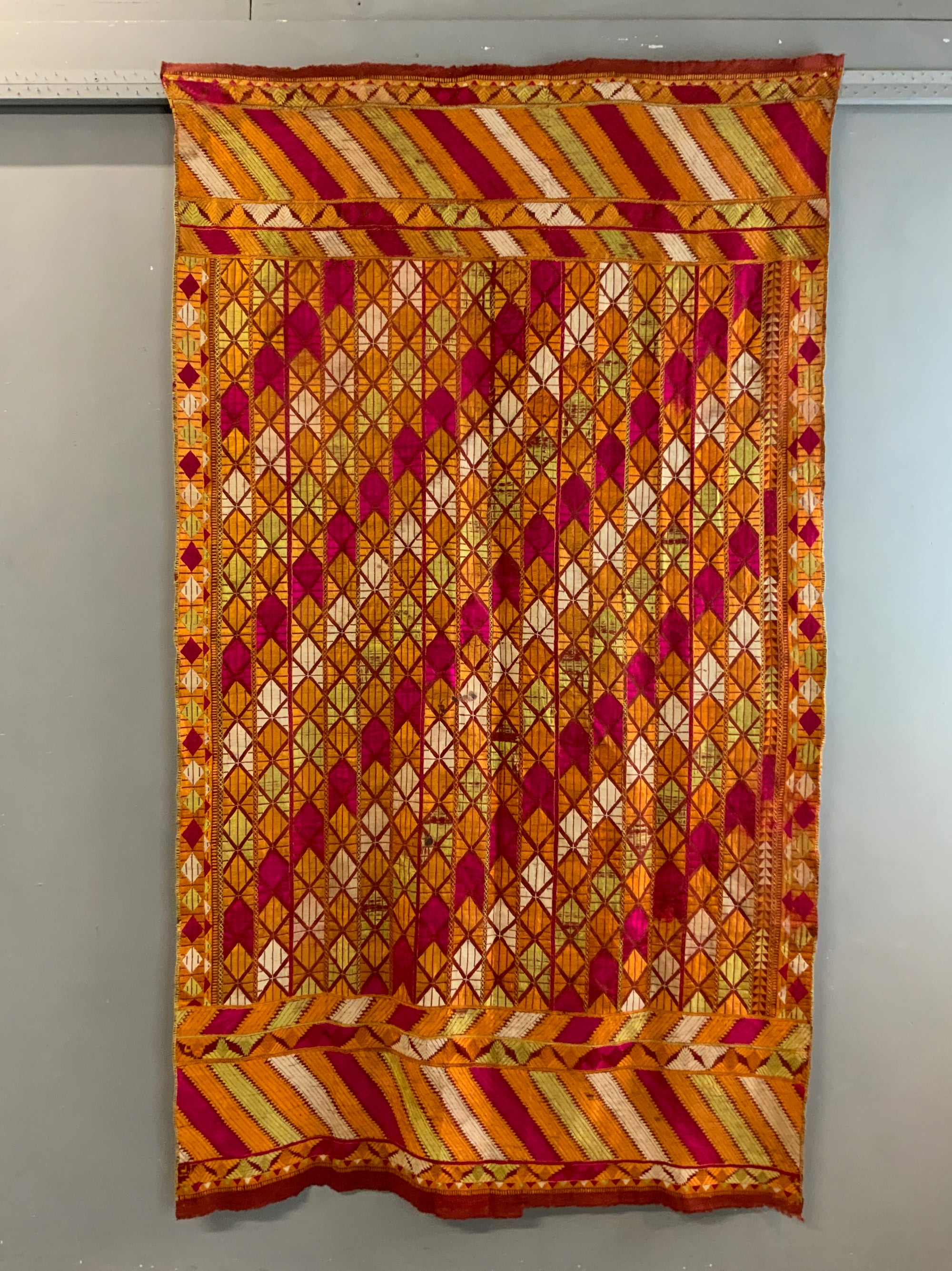 Punjab Fulkari / Phulkari vintage shawl  (216 x 125cm)