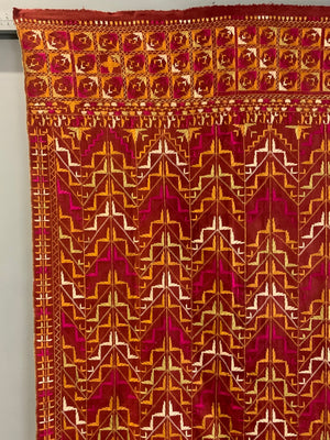 Indian vintage phulkari shawl (241 x 119cm)