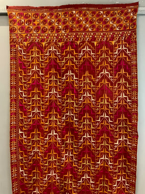 Indian vintage phulkari shawl (241 x 119cm)