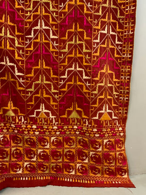 Indian vintage phulkari shawl (241 x 119cm)