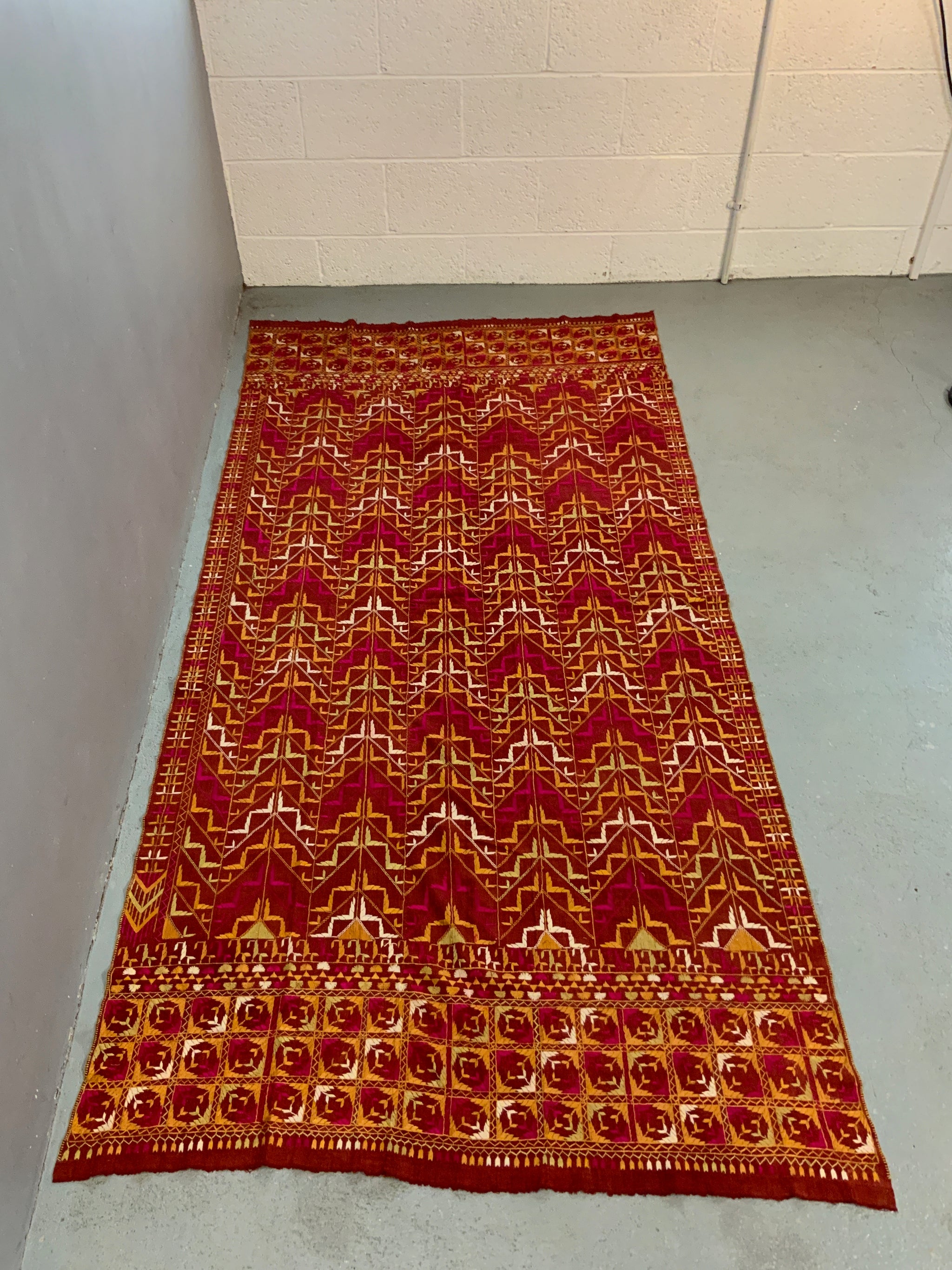 Phulkari Rug Indian vintage phulkari shawl (241 x 119cm) - Clive Rogers
