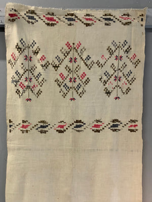 Turkish Ottoman provinces embroidered towel (184 x 45cm)