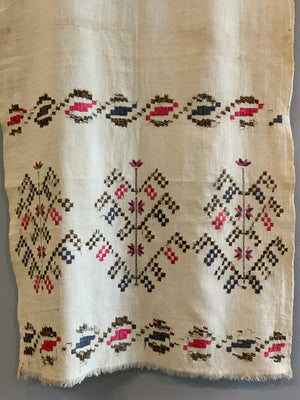 Turkish Ottoman provinces embroidered towel (184 x 45cm)