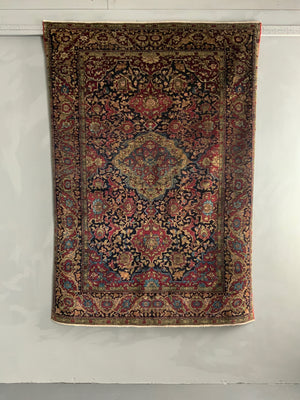 Isphahan antique rug (194 x 139cm)