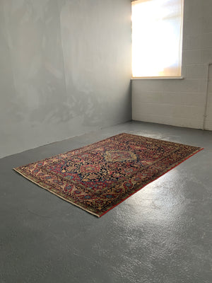 Isphahan antique rug (194 x 139cm)