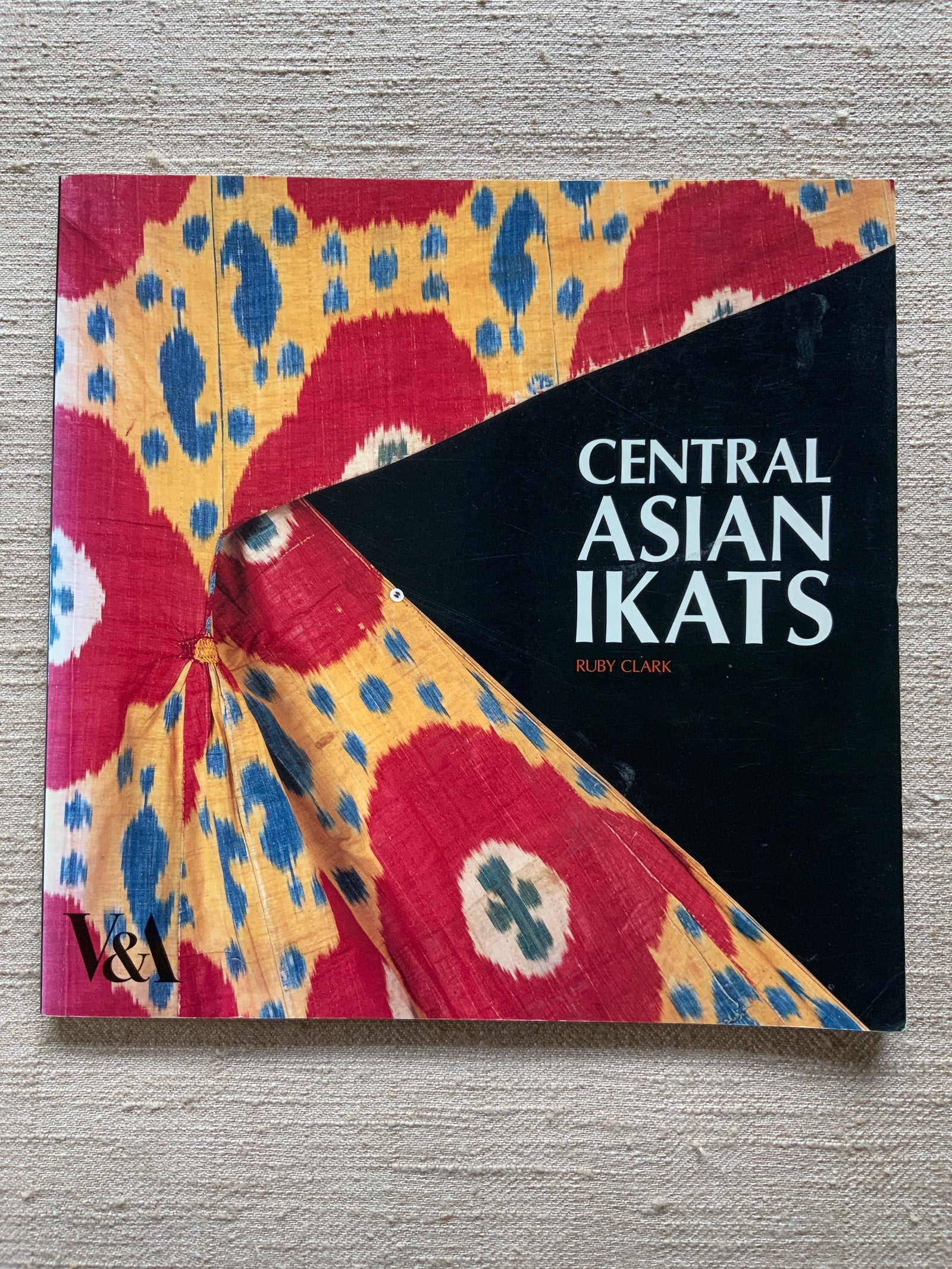 Clark, Ruby. : Central Asian Ikats