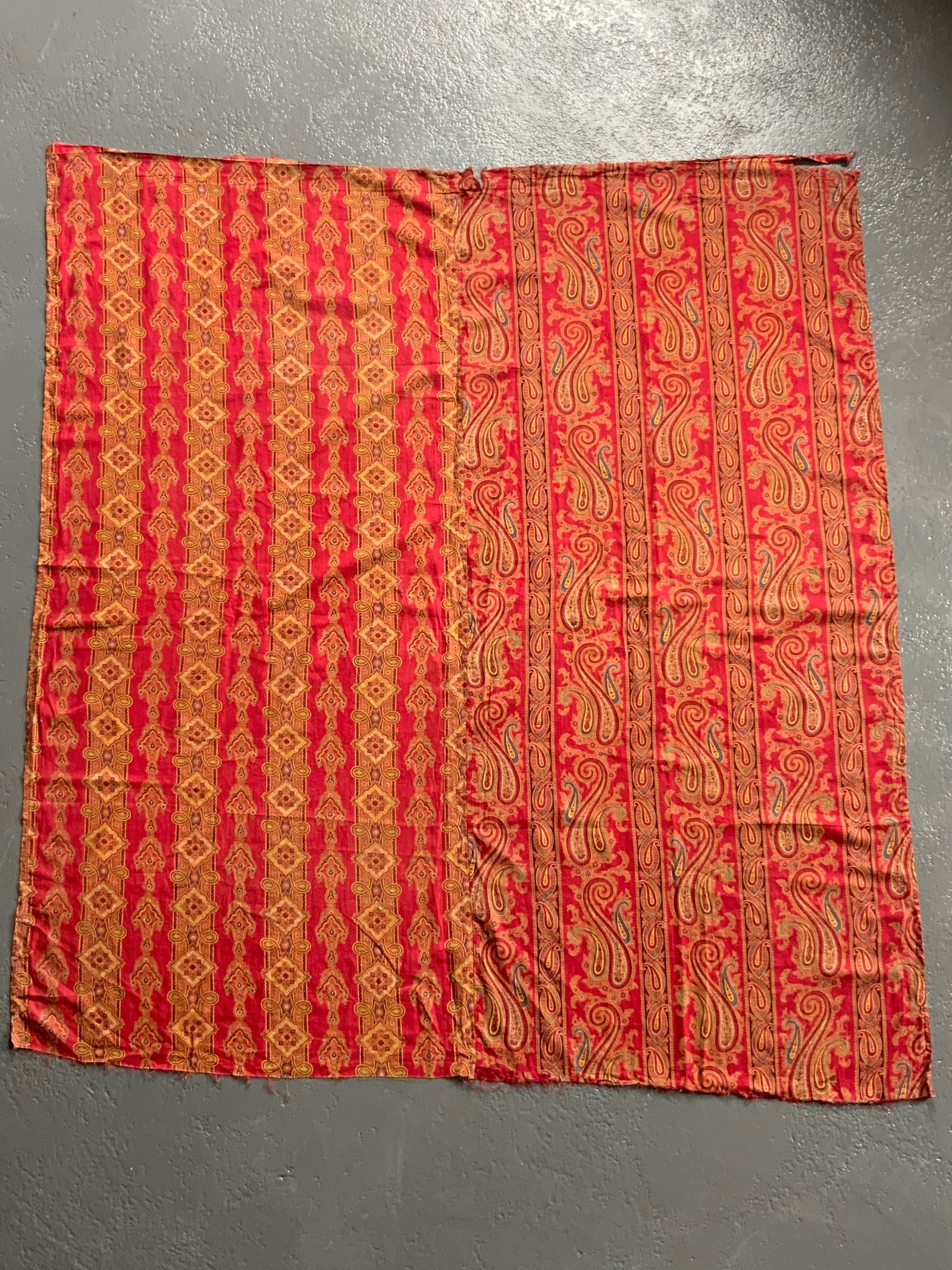 Victorian 'Turkey Red' paisley print (153 x 142cm)