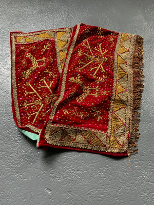 Indian sequined embroidery (177 x 35cm)