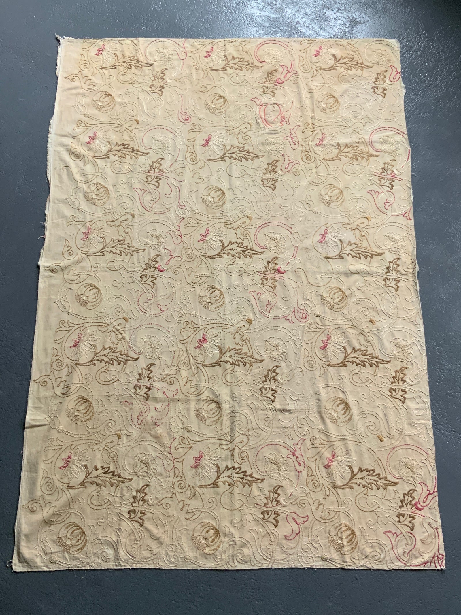 Arts & Crafts crewel work embroidery (205 x 141cm)