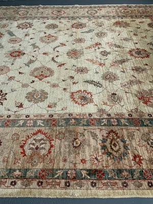 Indian all over foliate design modern carpet (360 x 273cm)