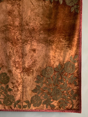 Velvet metal embroidered antique cover (156 x 121cm)