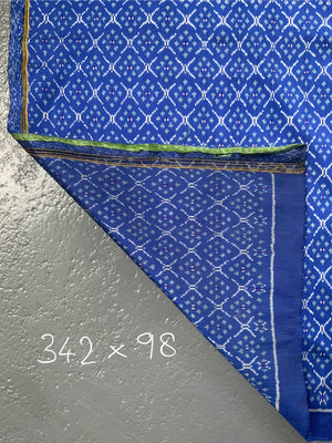 Length of blue silk (342 x 98cm)