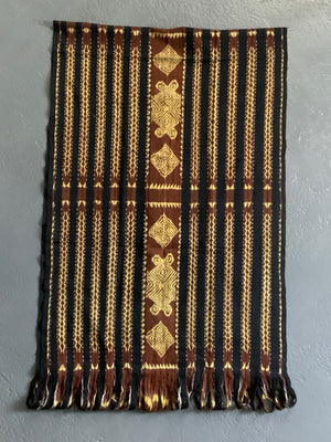 Indonesian uncut sarong (224 x 78cm)