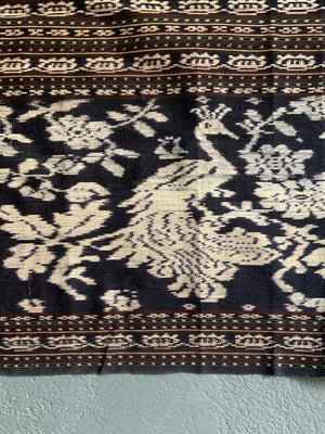 Indonesian Sikka Flores sarong (274 x 78cm)