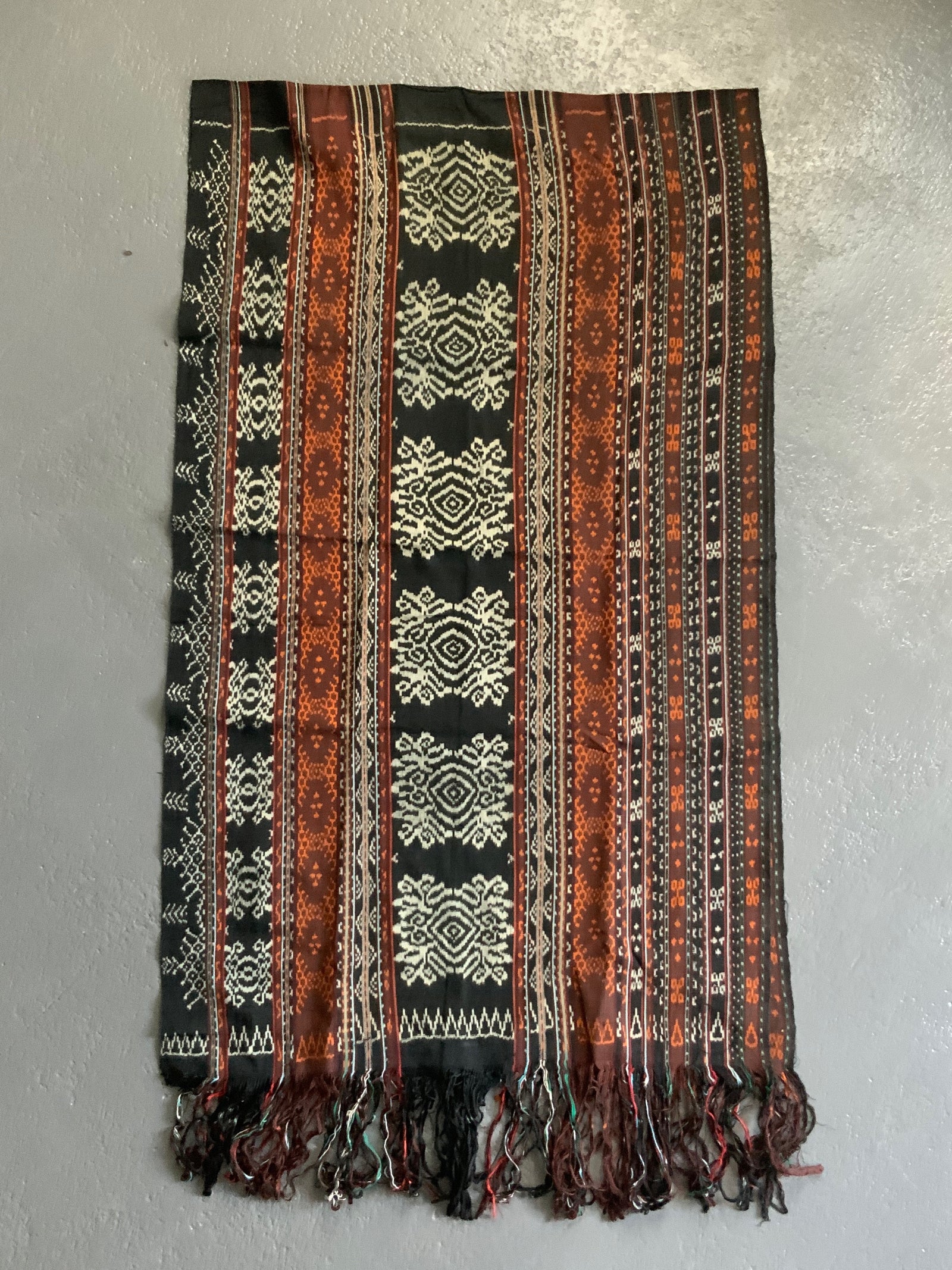 Indonesian Sikka Flores uncut sarong (260 x 79cm)