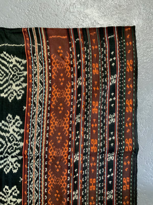 Indonesian Sikka Flores uncut sarong (260 x 79cm)