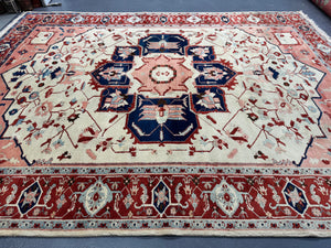 High quality Serapi type Turkish carpet (352 x 270cm)